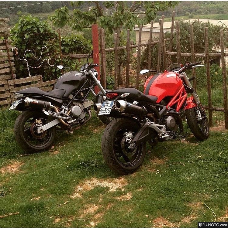 Два Ducati в деревни